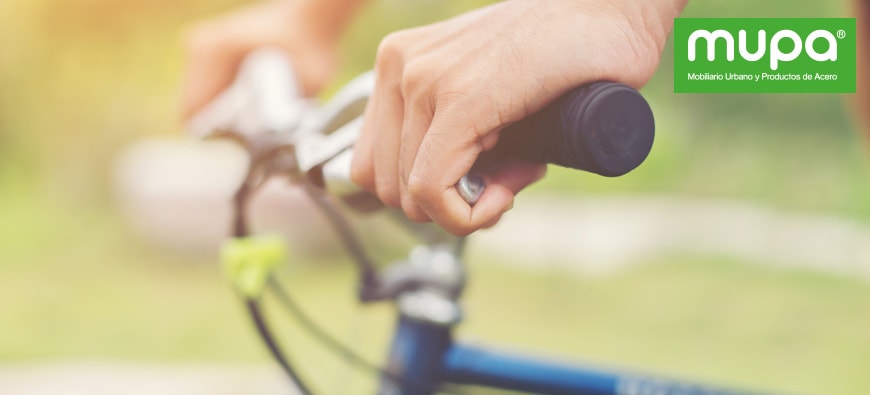 ¿Qué precauciones debo tomar si soy ciclista?
